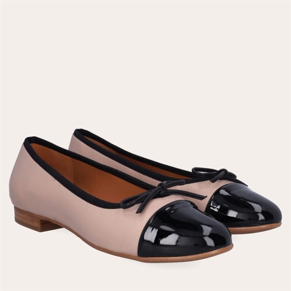 Billi Bi A6021 Ballerina Sko, Black Patent/Beige Nappa